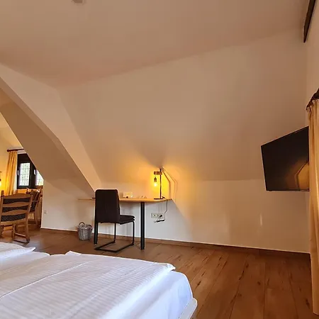 Hof Hueck 3*